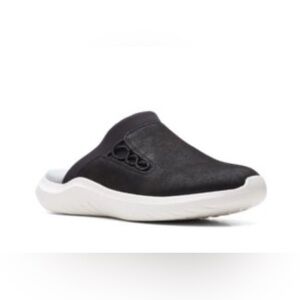 Clark’s cloud stopper slip on mules size 8.5 comfort casual everyday